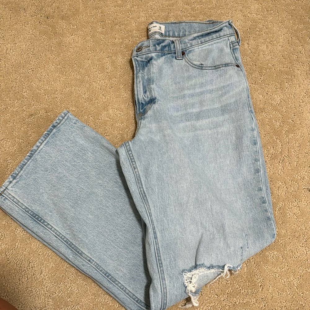 Stylish Light Blue Women's Jeans